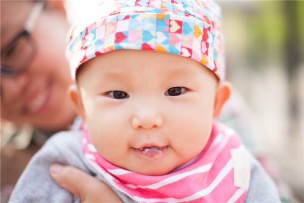 昨天晚上夢見自己有了一個女兒,還是嬰兒,這代表什麼呢?_周公解夢