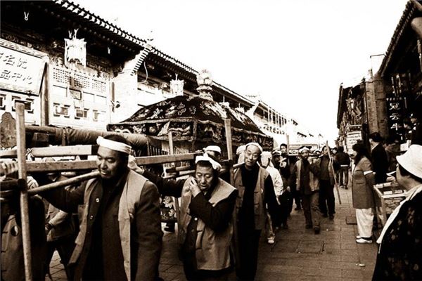 夢見抬死人沒有棺材_周公解夢