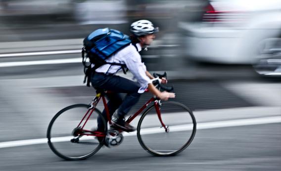 夢見別人騎腳踏車