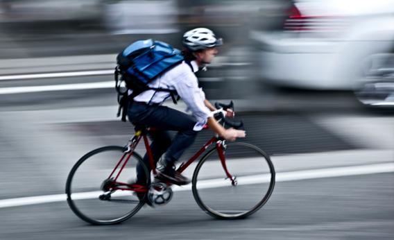 夢見別人騎腳踏車