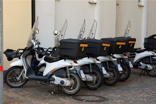 夢見車被撬是什麼預兆_周公解夢