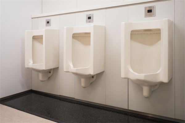 夢見上公共廁所_周公解夢