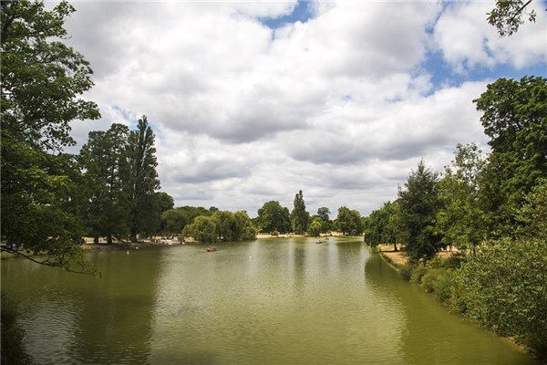 夢到了河水滿了有什麼意義嗎_周公解夢