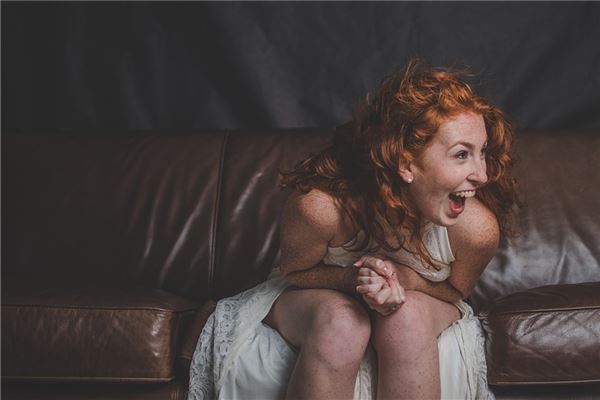 夢見嘲笑_周公解夢