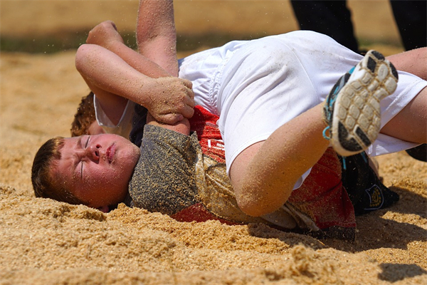 夢到兒子被欺負預示著什麼_周公解夢