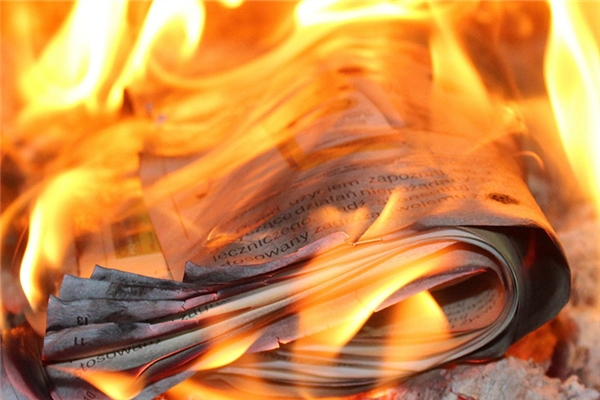 夢到著火又滅了預示什麼_周公解夢