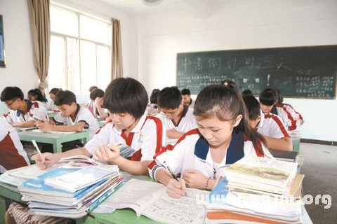 夢見替人考試