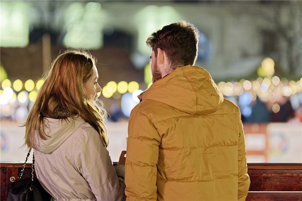 夢見女人說話有什麼意思嗎_周公解夢