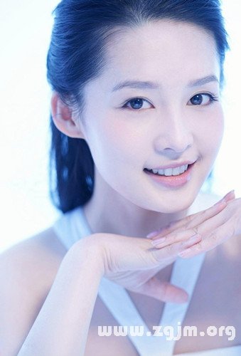 十二星座女生“空窗期”中尋得真愛_十二星座