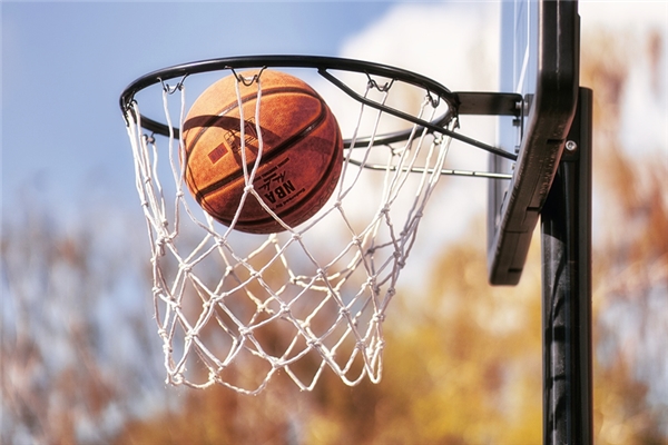 夢到籃球破了代表著什麼_周公解夢