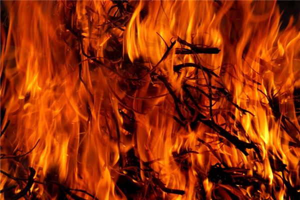 夢見發大火_周公解夢