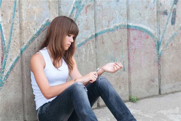 夢見自己割腕自殺