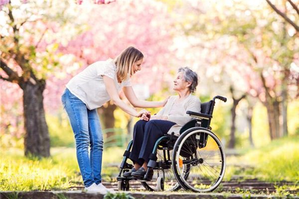 夢見姥姥不在了_周公解夢