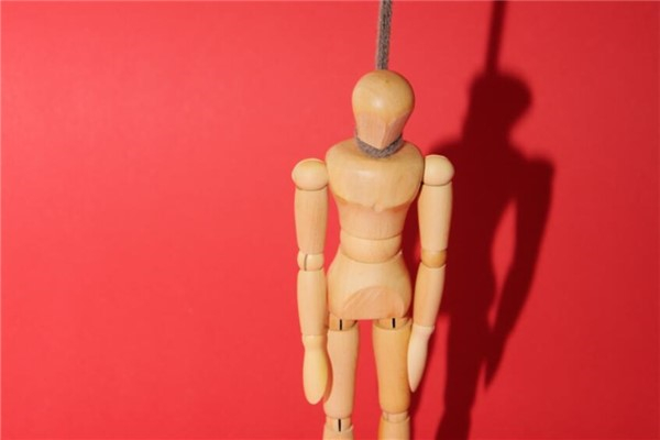 夢見別人上吊死了是什麼啟示_周公解夢