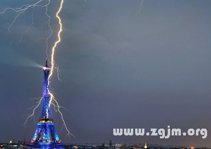 夢見被雷電擊