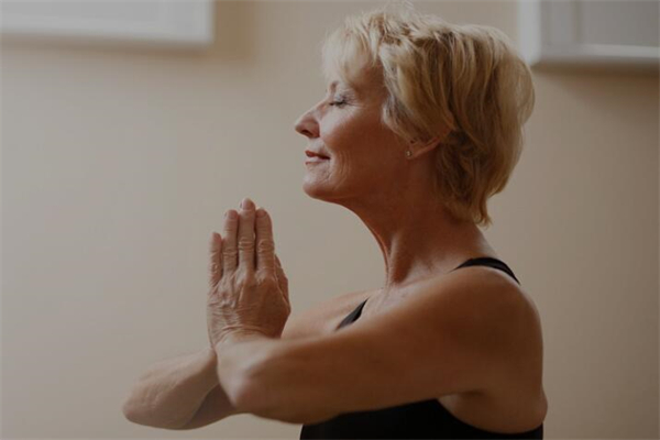 夢到死去的祖母是怎麼回事_周公解夢