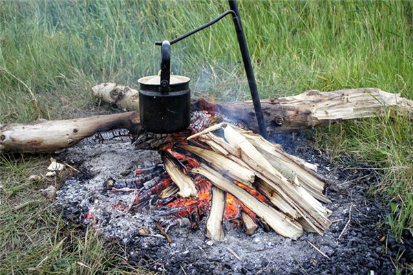 夢見鍋底火旺_周公解夢
