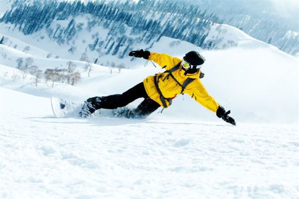 夢見滑雪下坡什麼意思_周公解夢