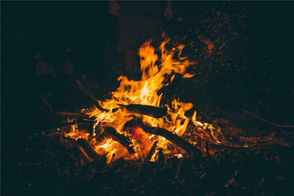 女人夢到火後來又滅了_周公解夢