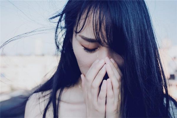 夢見別人流淚_周公解夢