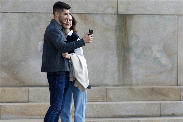 夢到了老婆岀軌是什麼意思_周公解夢