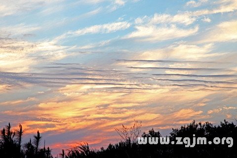 夢見地震雲