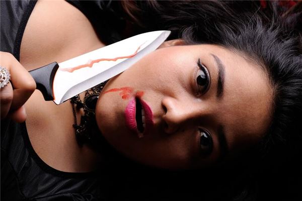 夢見別人吐血_周公解夢