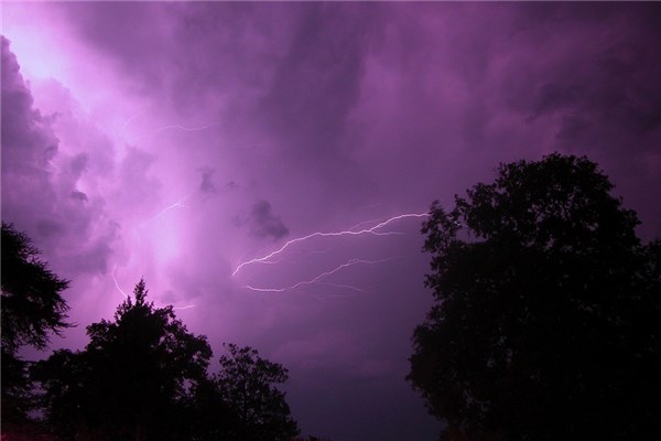 夢到紫光有什麼寓意嗎？_周公解夢