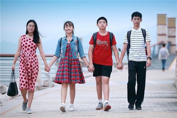 夢到自家兄弟姐妹_周公解夢