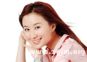 女生桃花眼