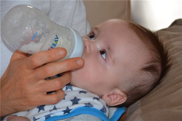 夢到了自己哺乳是什麼意思_周公解夢