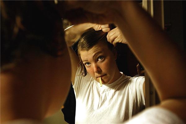 夢到梳頭有什麼意思_周公解夢