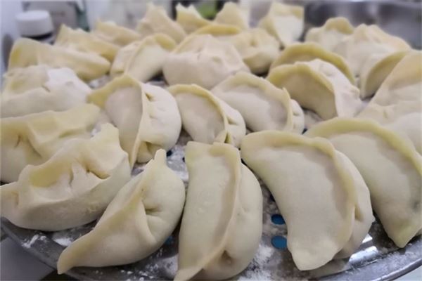 夢見吃水餃_周公解夢