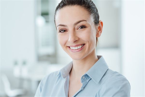 屬豬女9點生人注重內在修養嗎_十二生肖