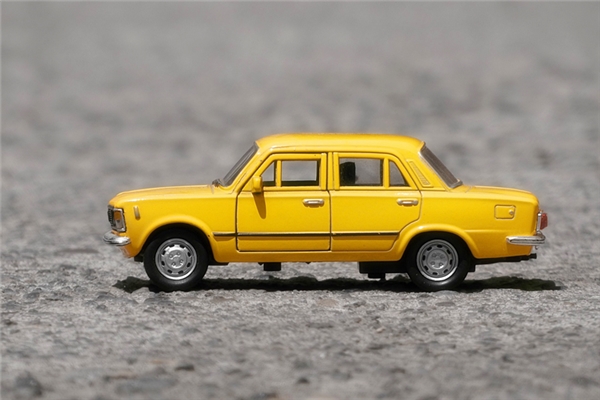 夢到開玩具車會是什麼預兆_周公解夢