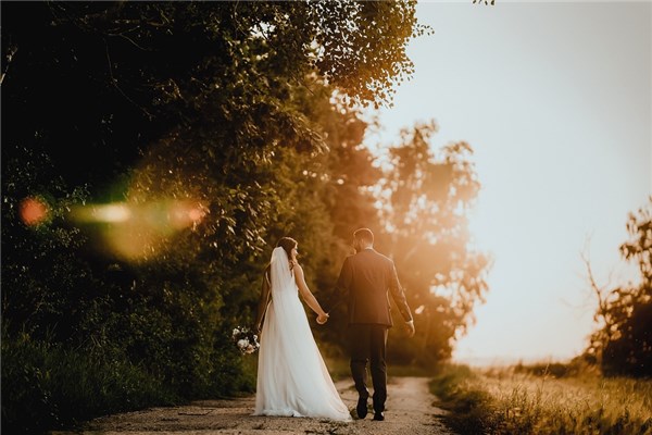 夢到了和親人結婚什麼預兆_周公解夢