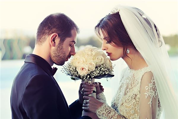 夢見和初戀結婚_周公解夢