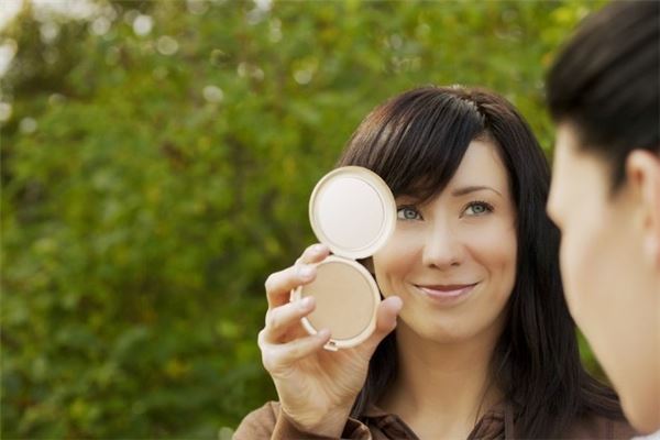 夢見自己照鏡子_周公解夢