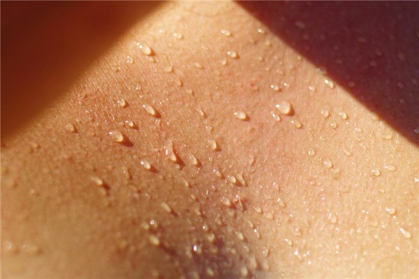 夢見大汗有什麼預兆_周公解夢