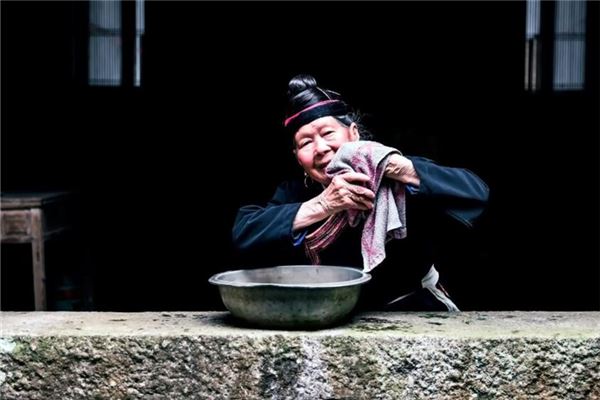 夢到洗臉周公解夢_周公解夢