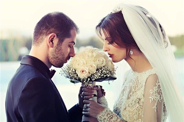 夢見自己結婚的場面_周公解夢