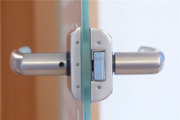 夢見換門鎖怎麼樣_周公解夢