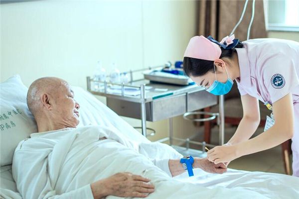 女人夢到別人輸液_周公解夢