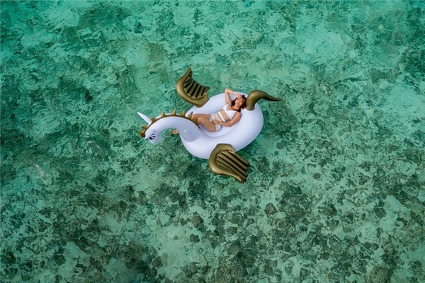 夢見裸體行走意味著什麼_周公解夢