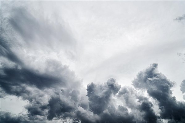 夢見天要下雨是什麼預兆_周公解夢
