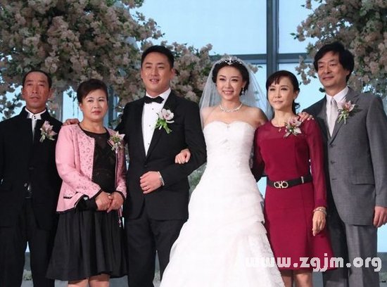 濮存昕女兒濮方 濮方老公 濮方結婚_十二星座