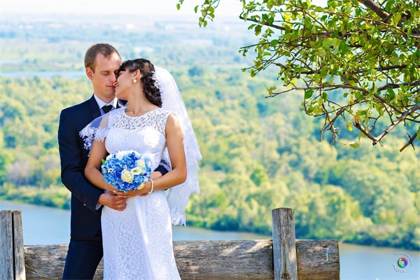 夢到了去世的人結婚是什麼預兆？_周公解夢