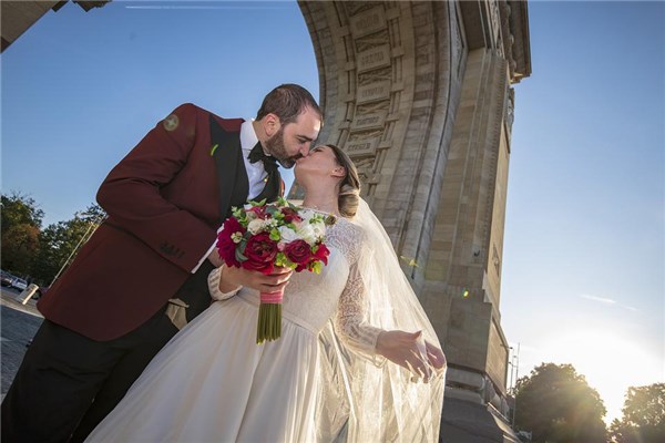 夢到已婚結婚是什麼徵兆_周公解夢