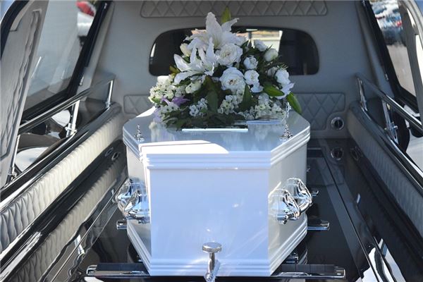 夢到了棺材裡的死人怎麼樣_周公解夢