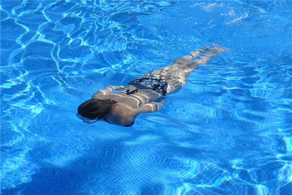 夢到男女裸體怎么說_周公解夢